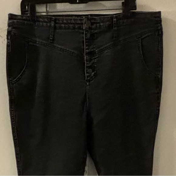 WILD FABLE High Waisted Button Fly Jeans | 16 - Picture 5 of 14